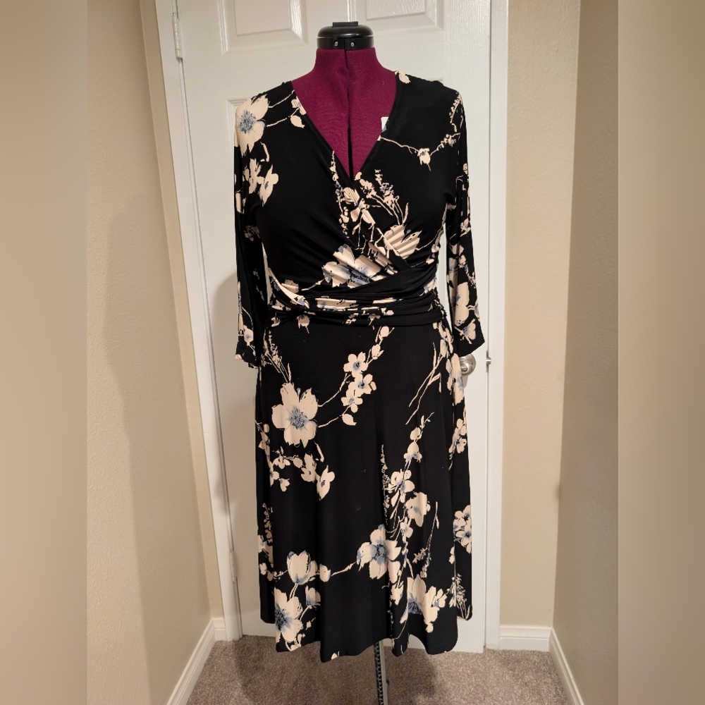 Evan Picone Black and Cream Floral Long Sleeve Dress